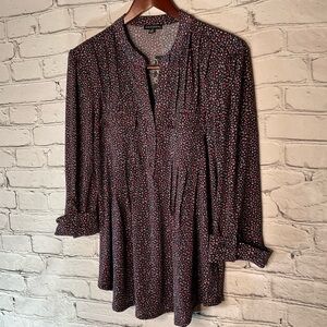 Ava & Grace Black and Red Blouse sz small nwt